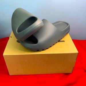 Brand New Yeezy Size 12